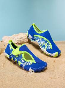 Kids Water Shoes, Boys & Girls Hook-And-Loop Easy On/Off Water Socks, Barefoot Quick Dry Lightweight Beach Swimming Pool Shoes, Toddler/Youth Sizes - Multicolor - View 2