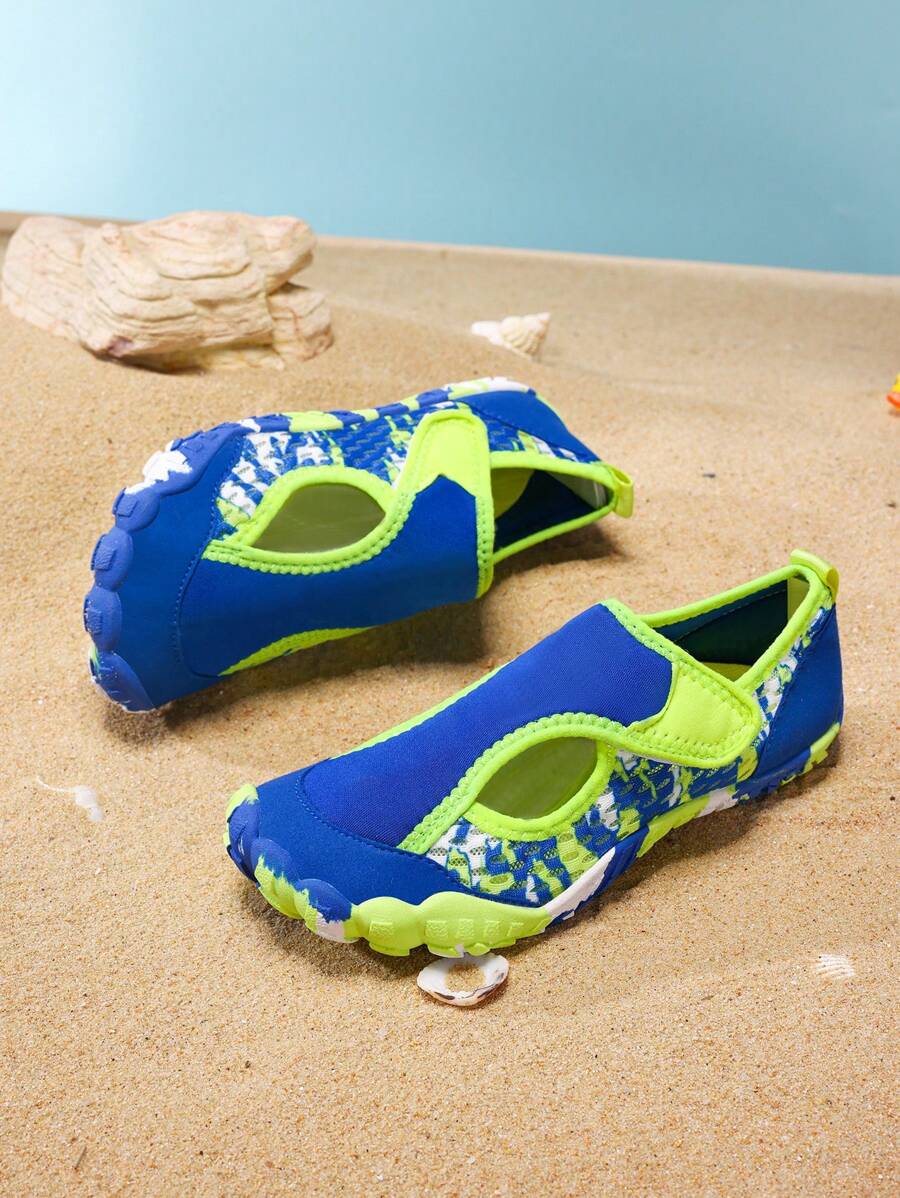 Kids Water Shoes, Boys & Girls Hook-And-Loop Easy On/Off Water Socks, Barefoot Quick Dry Lightweight Beach Swimming Pool Shoes, Toddler/Youth Sizes - Multicolor - View 1