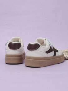 1 Pair Kids' Casual Soft Bottom Sports Shoes, Boys/Girls Versatile Little White Sneakers, Spring/Autumn - Brown - View 6