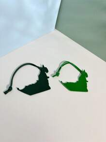 1PC Solid Color PU Fashionable, Simple, And Interesting Map Of The United Arab Emirates. Car Keychains, Car Pendants, Backpacks, Shoulder Bags, Slanted Shoulder Bags, Handbags, Tote Bags, Hanging Luggage Accessories, Suitable For Couples, Students, Men, Women, Work, Commuting, Daily Dating, Holidays, Travel And Business Trips. Suitable For Boys, Valentine's Day, Girlfriends, Mothers, Small Gifts