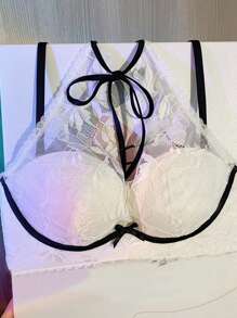 Plus-Size Women White Front-Closure Halter Lace Lingerie Bras With Gather Breast Function, Anti-Sag, Suitable For Small Bust