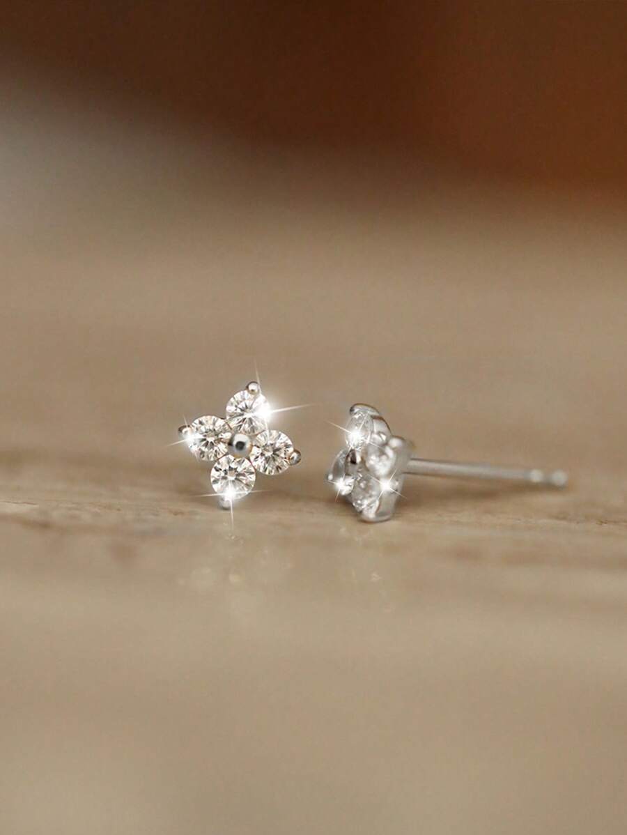 1 Pair S925 Sterling Silver Lucky Four-Leaf Clover Earrings, With Cute Zirconia, White Diamond, Pink Diamond, Purple Diamond, Cartilage Earrings, Miniature Crystal Flower Pierced Earrings, Fashion Jewelry, Valentine's Day Gift, Suitable For Party And Daily Wear, Comes With Exquisite Gift Box - Four Leaf Clover - View 1