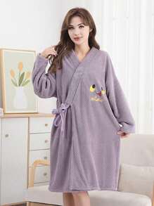1pc Women Plush Fleece Long Bathrobe, Thickened For Winter, Suitable For Salons, Hotels, Swimming, Random Color & Pattern Summer Wedding Home Bathroom Decor
