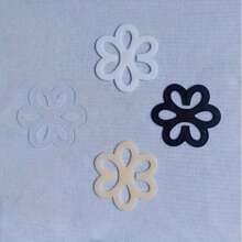 3pcs Flower Shaped Bra Strap Clips, Invisible Anti-Slip Bra Strap Holders Women's Undergarment Accessories Invisible Slip-Proof Bra Strap Buckle For Lingerie - Crossback Straps, Transparent Buckle, Anti-Slip,Random Color And Style Summer Cooling,Beach,Travel