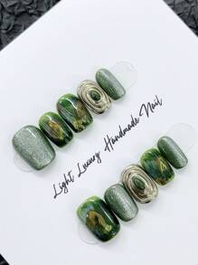 10 piezas Juego de uñas postizas cortas de ballet - Tono púrpura brillante con patrones de flores y aura, kit de uñas postizas de lujo hechas a mano, uñas cuadradas cortas, arte de uñas para las cuatro estaciones, uñas postizas, diseño de arte de uñas DIY con un patrón de ojo de gato verde de El Mago de Oz, uñas reutilizables y desmontables, polvo de uñas, purpurina de uñas adecuada para que las niñas y las damas la usen en bodas, escenarios, bailes, fiestas, escenas de vacaciones. Suministros de uñas