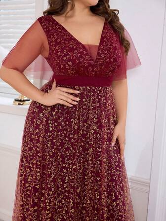 Plus Size V-Neck Mesh Splice All-Over Print Elegant Women Formal Evening Gown