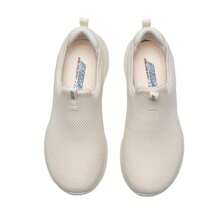 Skechers 女士轻便舒适休闲跑步鞋，日常运动鞋 117572-OFWT - 乳白色 - 查看 4