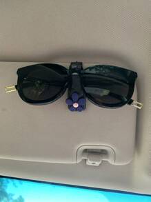 1pc Flower Decor Multifunctional Car Sun Visor Clip, Holds Sunglasses, Cards, Notes