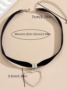 1pc Women's Sexy Necklace Accessory, Black Velvet Choker Necklace With Large Hollow Heart Pendant - Sexy Choker For Women, Suitable For Daily Wear And Party/Holiday - Multicolor - View 4