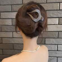 Elegant & Simple Alligator Hair Clip For Women, Suitable For Hairstyle Design At Back Of Head. Solid Color Cute, Elegant Party & Casual Street Style, Made Of ABS Plastic, Lovely For All Seasons