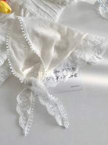 1pc White Lace French Style Triangular Headscarf, Sweet Girly Vintage Vibe Versatile Scarf, Suitable For Summer Vacation Photo Shoot Decoration