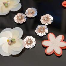 3D Handmade Sequin Flower Patch, Suitable For DIY Decoration On Clothes, Hats, Bags