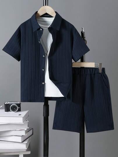 男童休闲轻薄透气纯色波浪纹理衬衫领短袖衬衫短裤套装，春夏