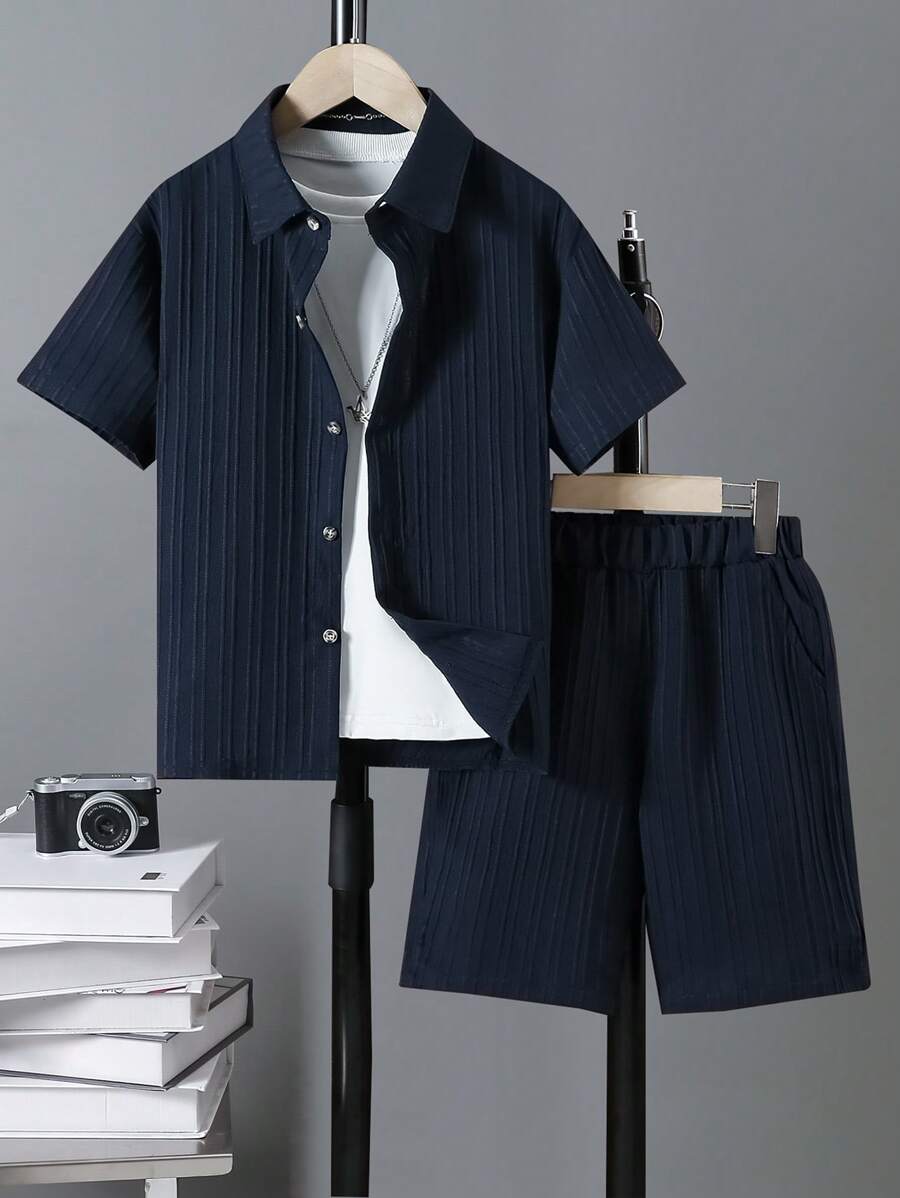 男童休闲轻薄透气纯色波浪纹理衬衫领短袖衬衫短裤套装，春夏