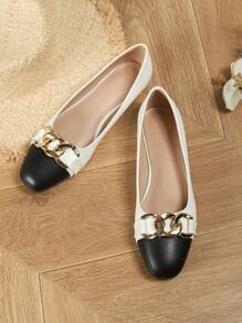 Women's Decorative Buckle Color Block Flat Sandals Fashion Comfortable Casual Versatile Shoes, Suitable For All Seasons - Black and White - View 5