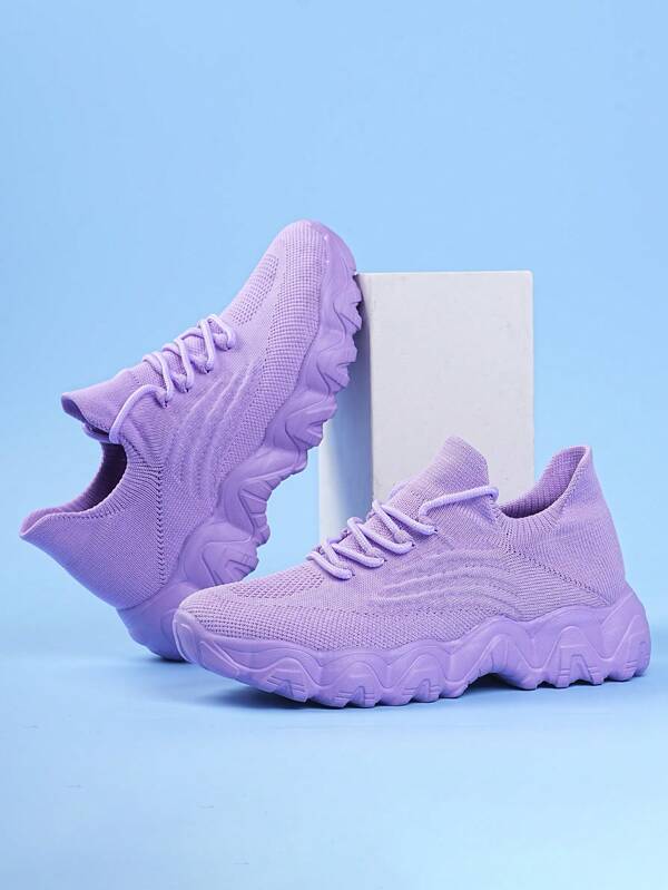 Nuevas zapatillas deportivas informales de primavera y verano de 2025, versión coreana, transpirables, que absorben el sudor, con cordones y suela gruesa, para fitness y correr, zapatillas de mujer, tallas grandes, unisex