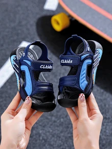 صنادل مسطحة للأطفال , صنادل شاطئ بتصميم كرتوني من البي في سي موضة صيف 2025 للأولاد, صنادل أطفال ذات قاع ناعم ولين، مناسبة للاستعمال اليومي في الصيف