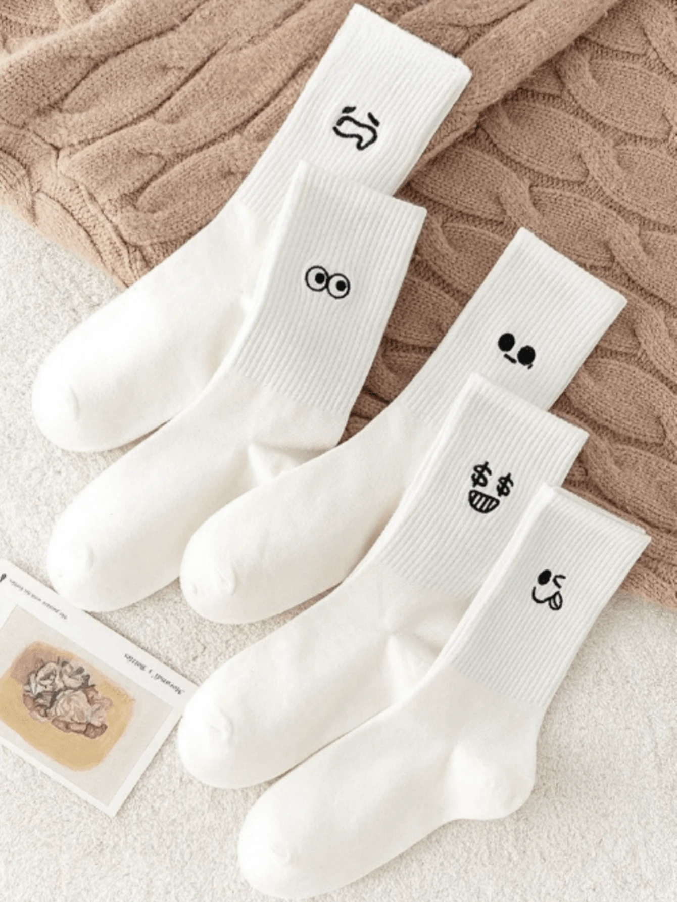 [20 piezas/10 piezas/1 par] Calcetines blancos con expresiones lindas para niños grandes y adolescentes, calcetines gruesos de crew que absorben la humedad, calcetines deportivos cálidos para todas las temporadas, adecuados para primavera, verano, otoño e invierno. Regalos para niñas, regalos para niños, regalos para mamá, regalos para papá, ropa de invierno para niñas, ropa de invierno para niños, regalos navideños, estilos aleatorios