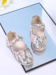 1 Pair Embroidered Girl Casual Slip-On Shoes, Indoor & Outdoor Daily Wear - Multicolor - View 4