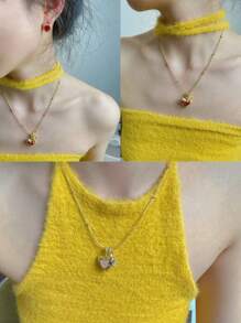 1 pièce Collier avec pendentif personnalisé minimaliste en zircone cubique en forme de cœur et lettre initiale en or, collier avec lettre personnalisable simple. Pendentif avec initiale en acier inoxydable personnalisé. Un cadeau idéal pour la petite amie, la mère, la famille, l'amie, la fille pour l'anniversaire, la Saint-Valentin, la Fête des mères, la remise des diplômes, le port quotidien, le mariage, la fête.