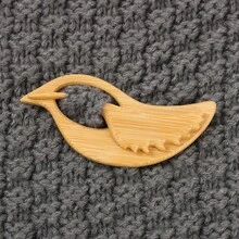 1pc Cute Fun Animal Shaped Wooden Animal Brooch Gift For Cats, Puppies, And Birds, Suitable For Daily Commuting, Outings With Friends, Vacations, Parties, Christmas Parties, Great Gift For Yourself, Friends, Family, Girlfriend, Mother On Valentine's Day Or Mother's Day (Gift Bag Packaging) Autumn, Winter - 鳥 - 查看 2