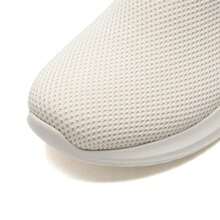 Skechers 女士轻便舒适休闲跑步鞋，日常运动鞋 117572-OFWT - 乳白色 - 查看 7