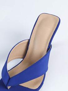 نعال صندل للنساء ذات كعب عالي رفيع مربع الشكل، أنيقة وعصرية للصيف متعددة الألوان