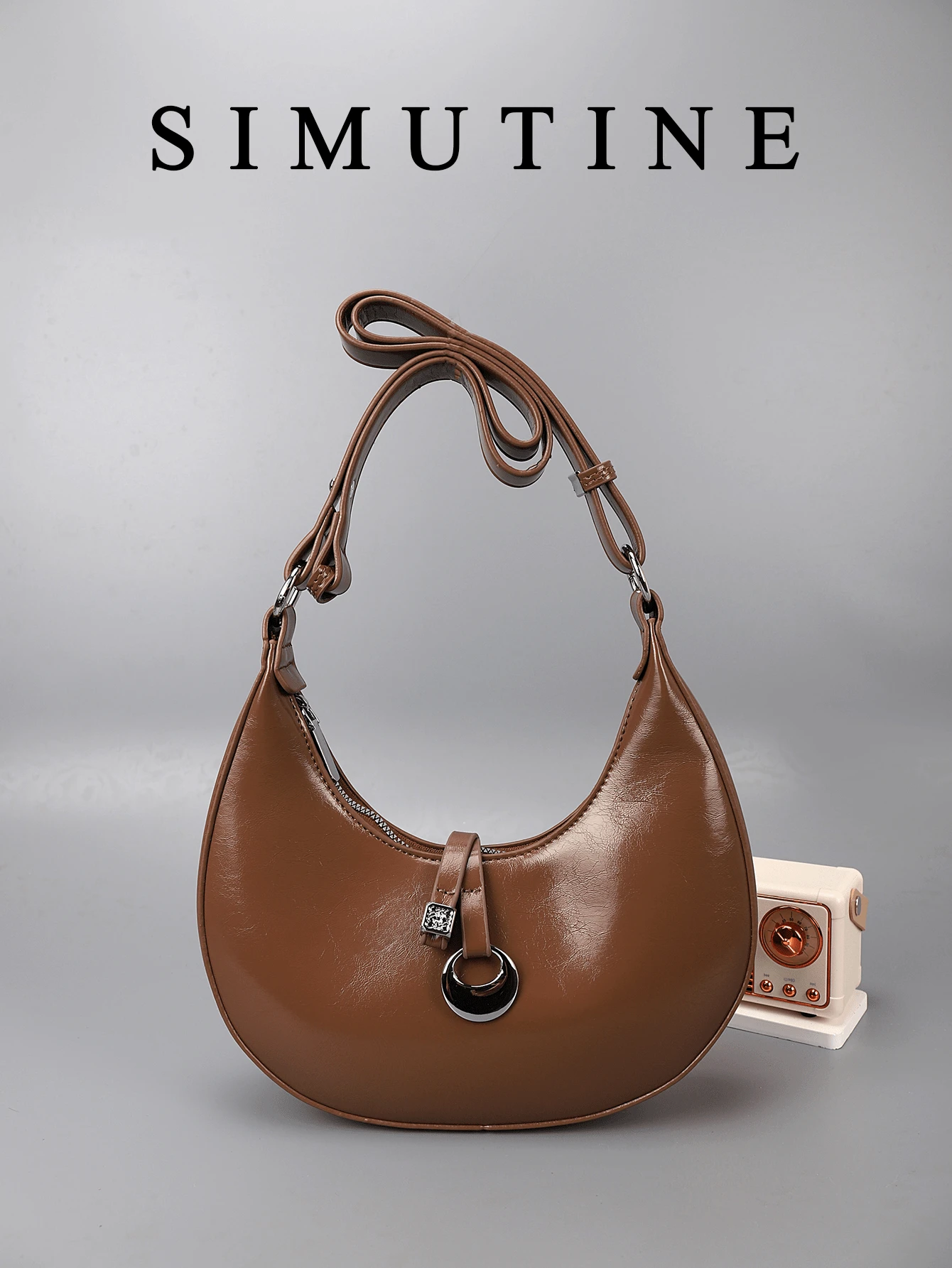 1 件 SIMUTINE 纯色复古 PU 拉链单肩包，时尚女士腋下手提包，金属装饰新月斜挎包