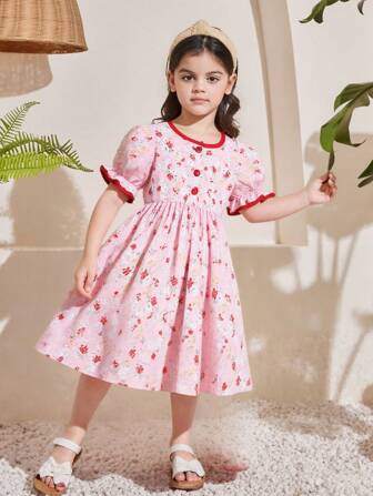 年轻女孩休闲时尚花朵印花泡泡袖圆领连衣裙