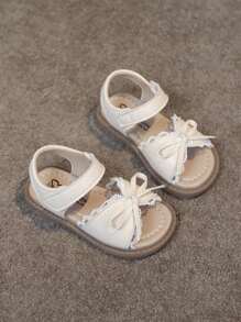 1 para dziewczęcych kokardek, prostych, modnych, eleganckich skórzanych sandałów z koronkową górą, płaskich, odpowiednich na lato