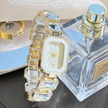 1pc Women's Simple Square Dial Crystal Quartz Watch, Diamond Scale Glitter Band, Stylish For Party