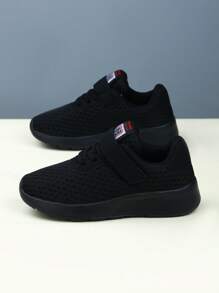 柔软简约编织网眼面料钩环扣轻质回弹橡胶鞋底，时尚一脚蹬日常跑步运动鞋，运动鞋，四季皆宜