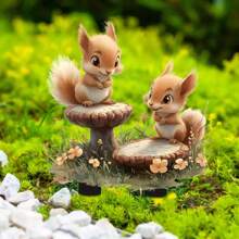 Adorable 2D Flat Acrylic Squirrel Garden Plaque, Suitable For Both Indoor And Outdoor Decoration. Ideal For Flower And Landscape Design, A Top Pick For Courtyards And Lawns, And A Must - Have For Creating Holiday Atmosphere.