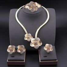 1 Set Gold Plated Crystal Flower Shaped Necklace, Earrings, Bracelet And Ring Jewelry Set, Suitable For Women For Weddings, Parties, Daily Wear, And Gifts. Valentines,Mom,Mother,Mother's Day,Gift