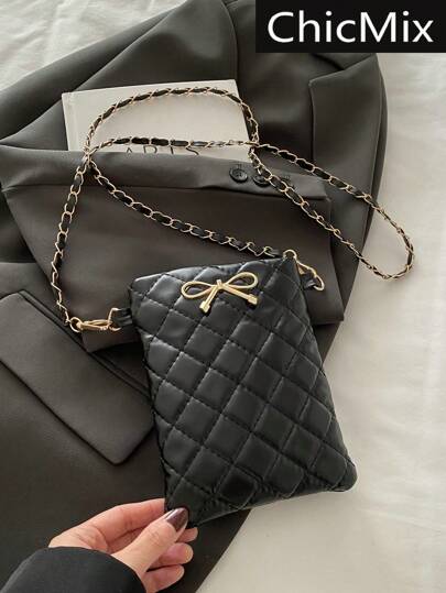 迷你时尚纯色绗缝小包带钻石网格蝴蝶结五金装饰链条斜挎包，适合逛街、钱包、购物、年轻女性、大学生、新人、白领。非常适合办公室、大学、工作、商务、通勤、户外活动、旅行和郊游