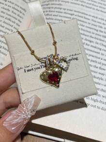1 pièce Collier avec pendentif personnalisé minimaliste en zircone cubique en forme de cœur et lettre initiale en or, collier avec lettre personnalisable simple. Pendentif avec initiale en acier inoxydable personnalisé. Un cadeau idéal pour la petite amie, la mère, la famille, l'amie, la fille pour l'anniversaire, la Saint-Valentin, la Fête des mères, la remise des diplômes, le port quotidien, le mariage, la fête.