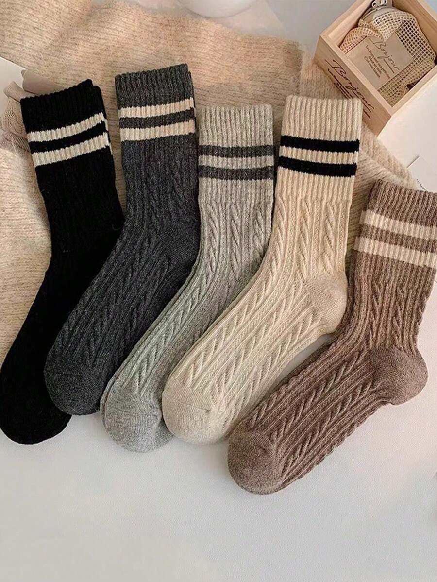 3 双女士宽筒羊毛混纺中筒袜，随机发货，日韩款