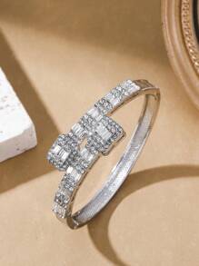 1pc Women Heart-Shaped Bracelet, Fashion Hiphop Jewelry Accessory For Daily Wear