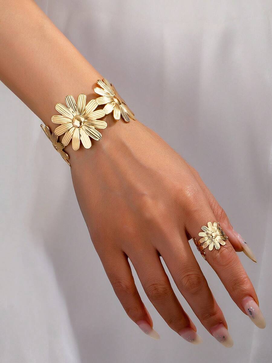 1 Set Minimalist Fashionable Multi-Leaf Mini Metal Bracelet + Ring Jewelry Set, Exaggerated Design Suitable For Gift To Friends & Relatives - Yellow Gold - View 1