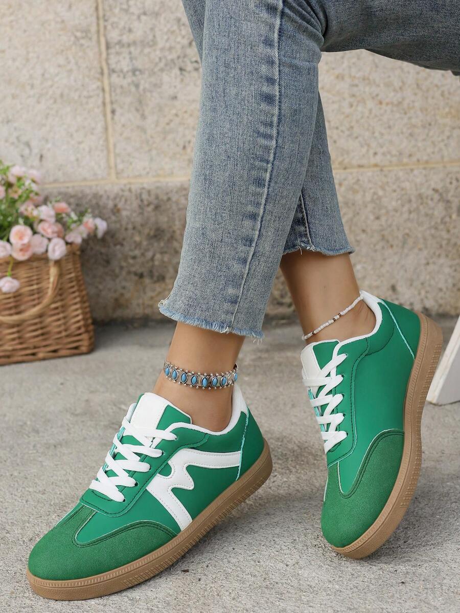 Vielseitige grüne Freizeitschuhe, bequem und atmungsaktiv, klassisches Design, für verschiedene Anlässe geeignet, zeigen einen einzigartigen Stil.