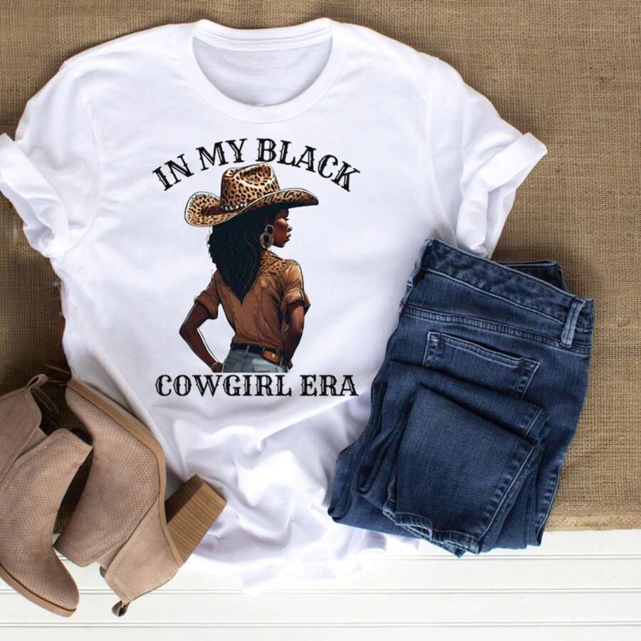 Black Cowgirl Shirt, African American Cowgirl Tee, Black Western Wear, Leopard Cowboy Hat, Black Rodeo, In My Black Cowgirl Era Oversized Graphic Tees,Suitable For Men, Women, Family And Friends, 100% Cotton Womens Oversized Printed Graphic T-Shirts Women Casual Round Neck Short Sleeve Tee 1pcs Fashion Shirt, Halloween Gift, Xmas Gift - 白色 - 查看 1