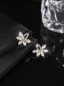 1 Pair Bohemian Alloy Rhinestone Inlaid Luxury Quality Versatile Earrings - White - View 2