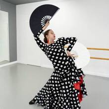 1/2pcs Hand Fans For Women Foldable - Rave Fan - Large Folding Fan | Nylon-Cloth Vintage Retro Fabric Fans Chinese Kung Fu Tai Chi Festival Dance Decorations Hand Held Fan,Stocking Stuffers Best Gifts Birthday