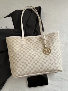 女士时尚休闲通勤单肩包带字母印花大容量手提包字母吊坠，适合逛街，钱包，购物，年轻女性，大学生，新人，白领。非常适合办公室，大学，工作，商务，通勤，户外活动，旅行和郊游 - 白色 - 查看 8