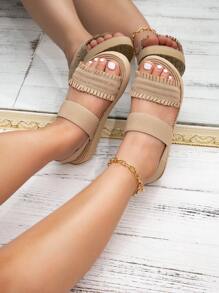 Lente- en zomermodellen Khaki houten oorrandversiering brede leest sandalen (omtrek verbreding, 2 meter breder dan de normale omtrek), geschikt voor Europa en de Verenigde Staten en het Midden-Oosten Eenvoudige en modieuze platte sandalen, dikmakende en verbredende vakantieschoenen Zomerschoenen Strandschoenen, lichtgewicht en comfortabel zacht Schokabsorberend en ademend Brede damespantoffels