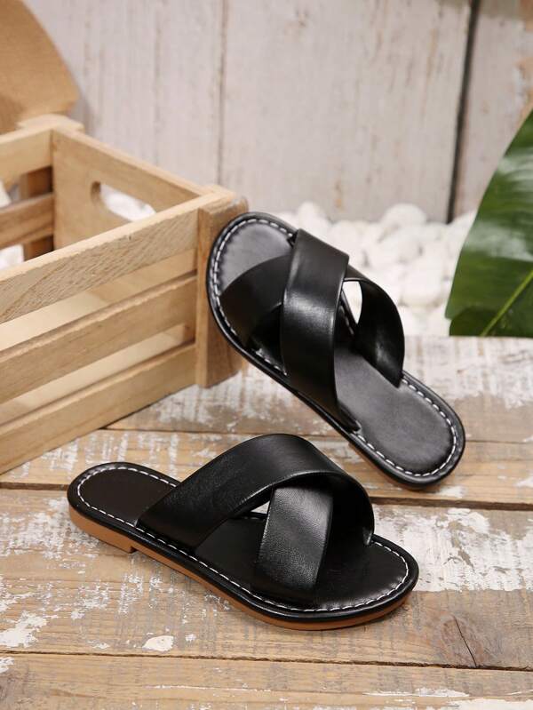 Nuovi sandali piatti per teenager, sandali da spiaggia/viaggio da donna con cinturini incrociati e stringhe, colore nero