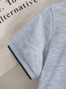 2 件装女婴蕾丝蝴蝶结领休闲上衣和拼布裙套装，适合户外玩耍、校园风格、可爱街头造型