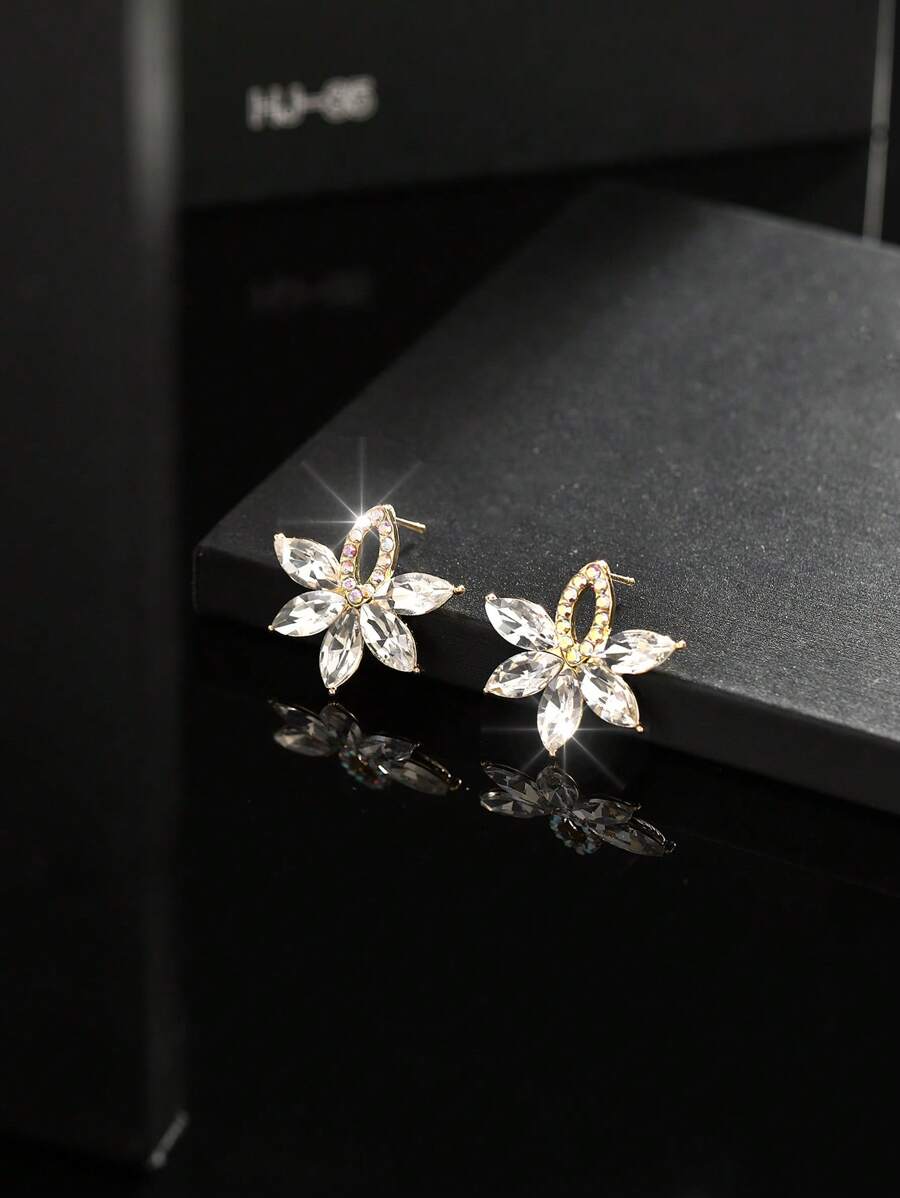 1 Pair Bohemian Alloy Rhinestone Inlaid Luxury Quality Versatile Earrings - White - View 1