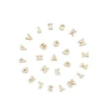1 pieza Pulsera ajustable de cadena de caja dorada con inicial clásica simple pavimentada con circonita para mujeres