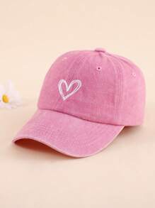 1顶心形图案可调节水洗棒球帽，适合春秋季户外防晒，男女皆宜。